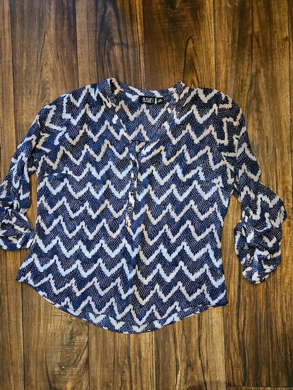 a.n.a Navy and White Blues And Pinks Chevron Henley Top